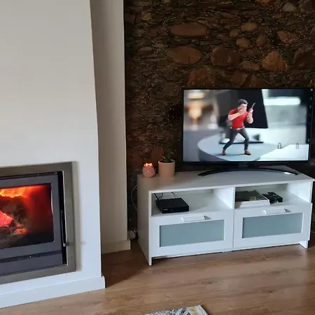 Casa Do Adro Da Igreja Velha Casa de Férias Janeiro de Cima