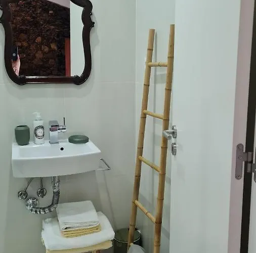 Casa Do Adro Da Igreja Velha Holiday home *